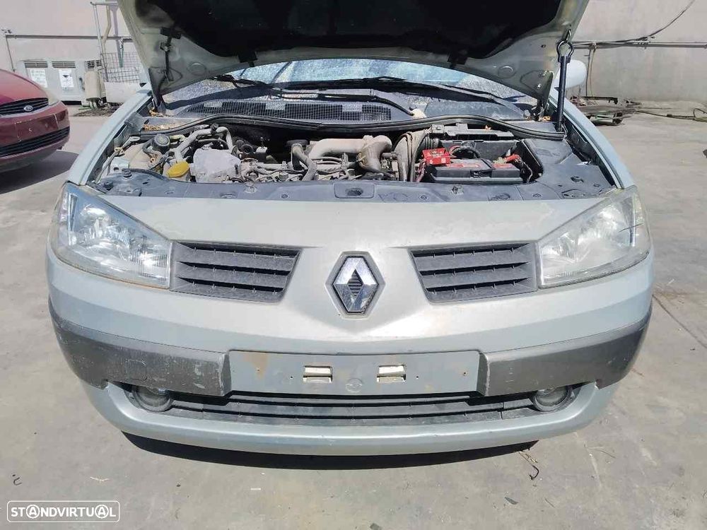 PÁRA-CHOQUES DIANTEIRO RENAULT MEGANE II BERLINA 5P - 1