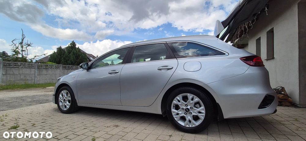 Kia Ceed 1.5 T-GDI M - 11