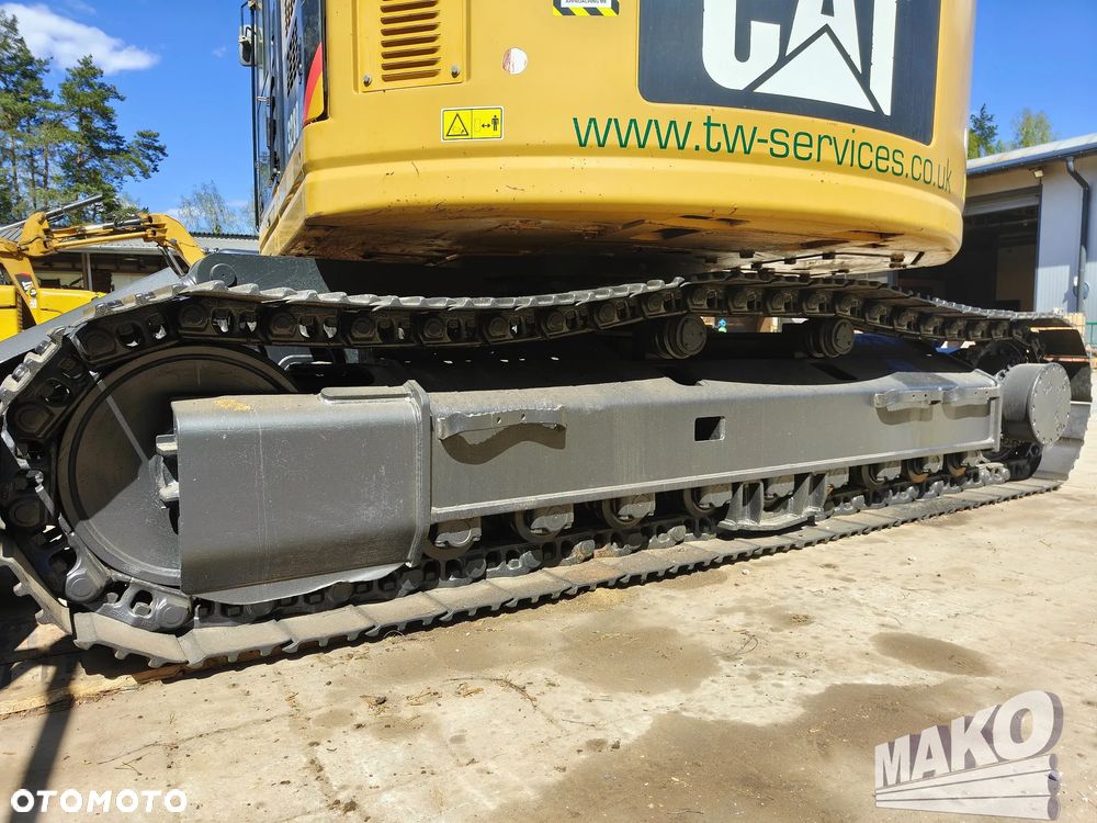 Caterpillar 328D - 16