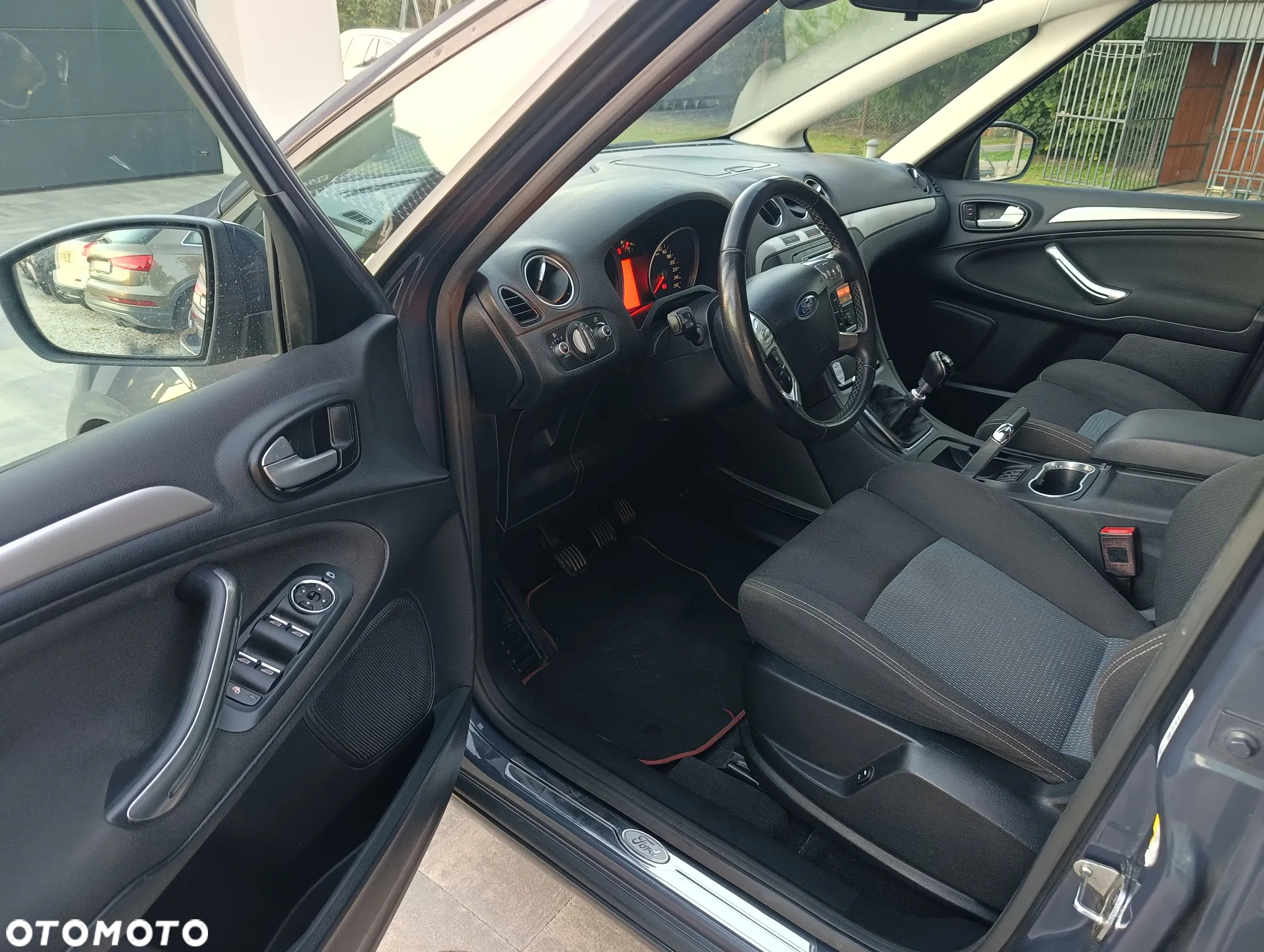 Ford S-Max 2.0 TDCi Titanium - 9