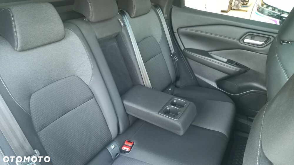 Nissan Qashqai 1.3 DIG-T N-Connecta EU6d - 22