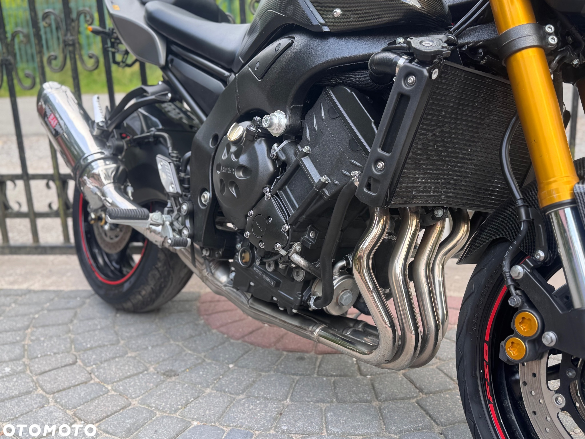 Yamaha FZ8 - 12