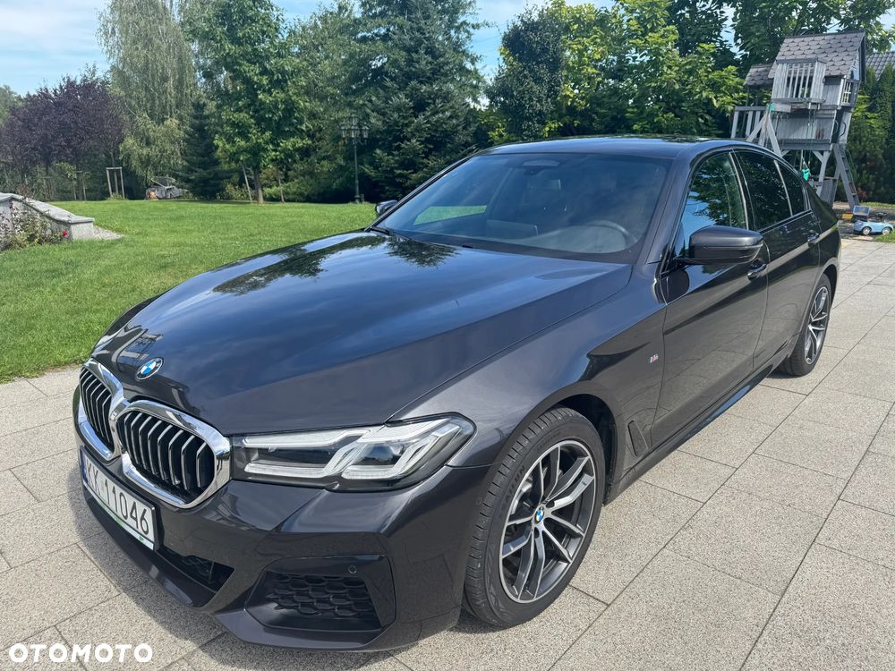 BMW Seria 5 520d xDrive MHEV Sport - 2