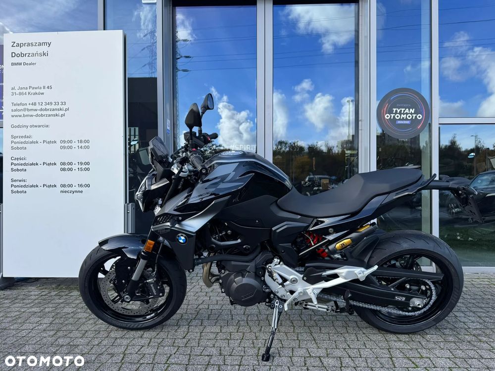 BMW F - 1