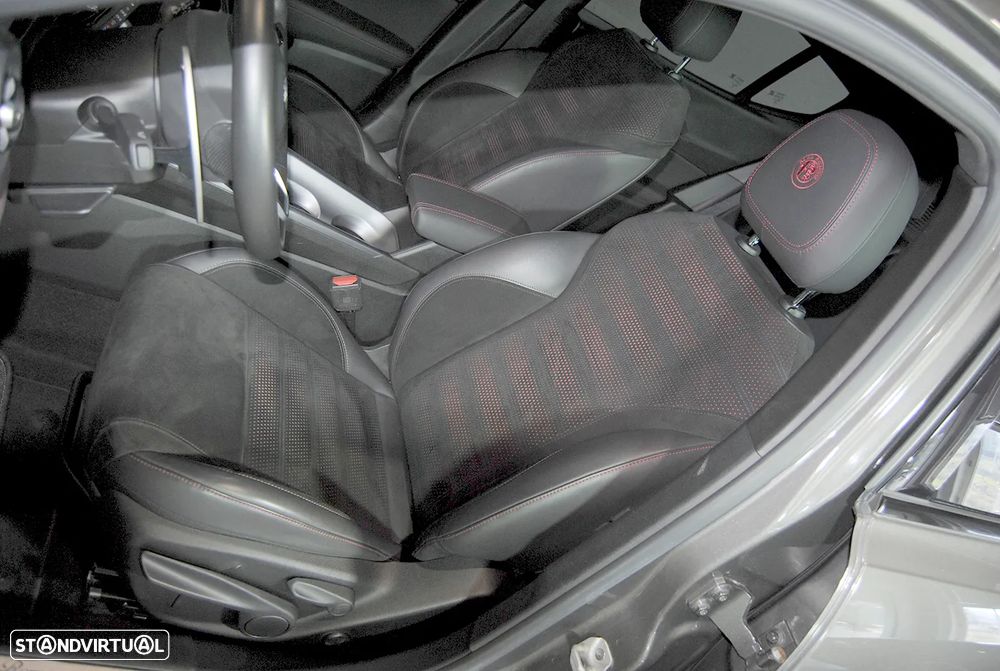 Alfa Romeo Tonale 1.3 Plug-In Hybrid Veloce e-AWD - 23