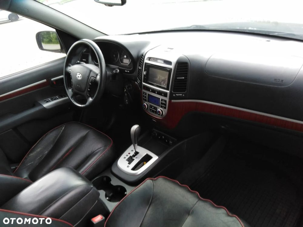 Hyundai Santa Fe - 23