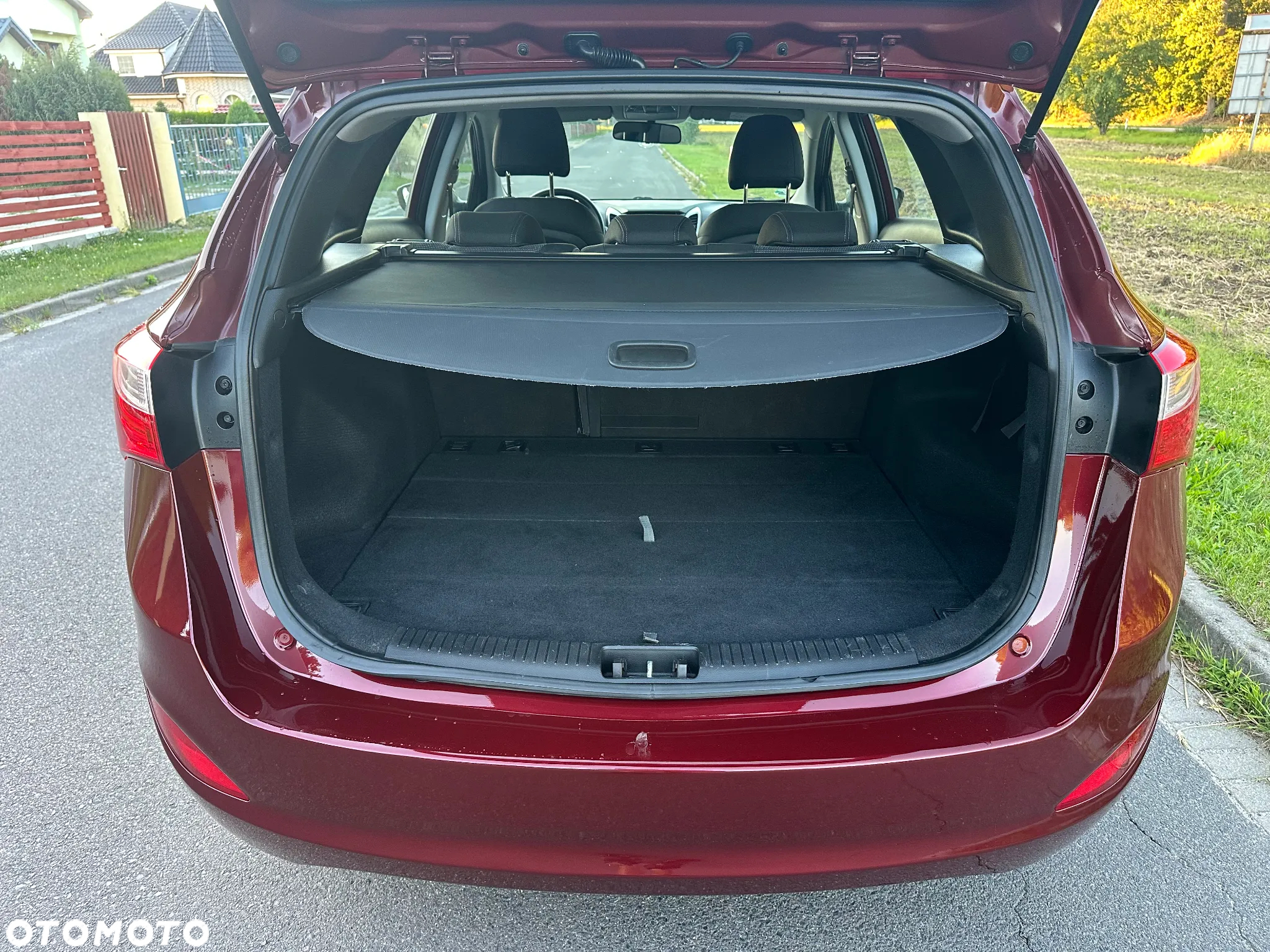 Hyundai i30 1.4 Premiere Comfort - 14