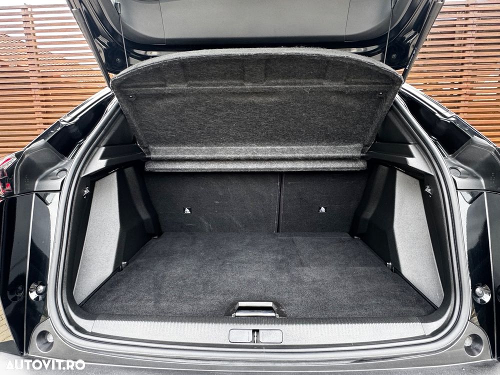 Peugeot 2008 BlueHDi 130 EAT8 Allure Pack - 34