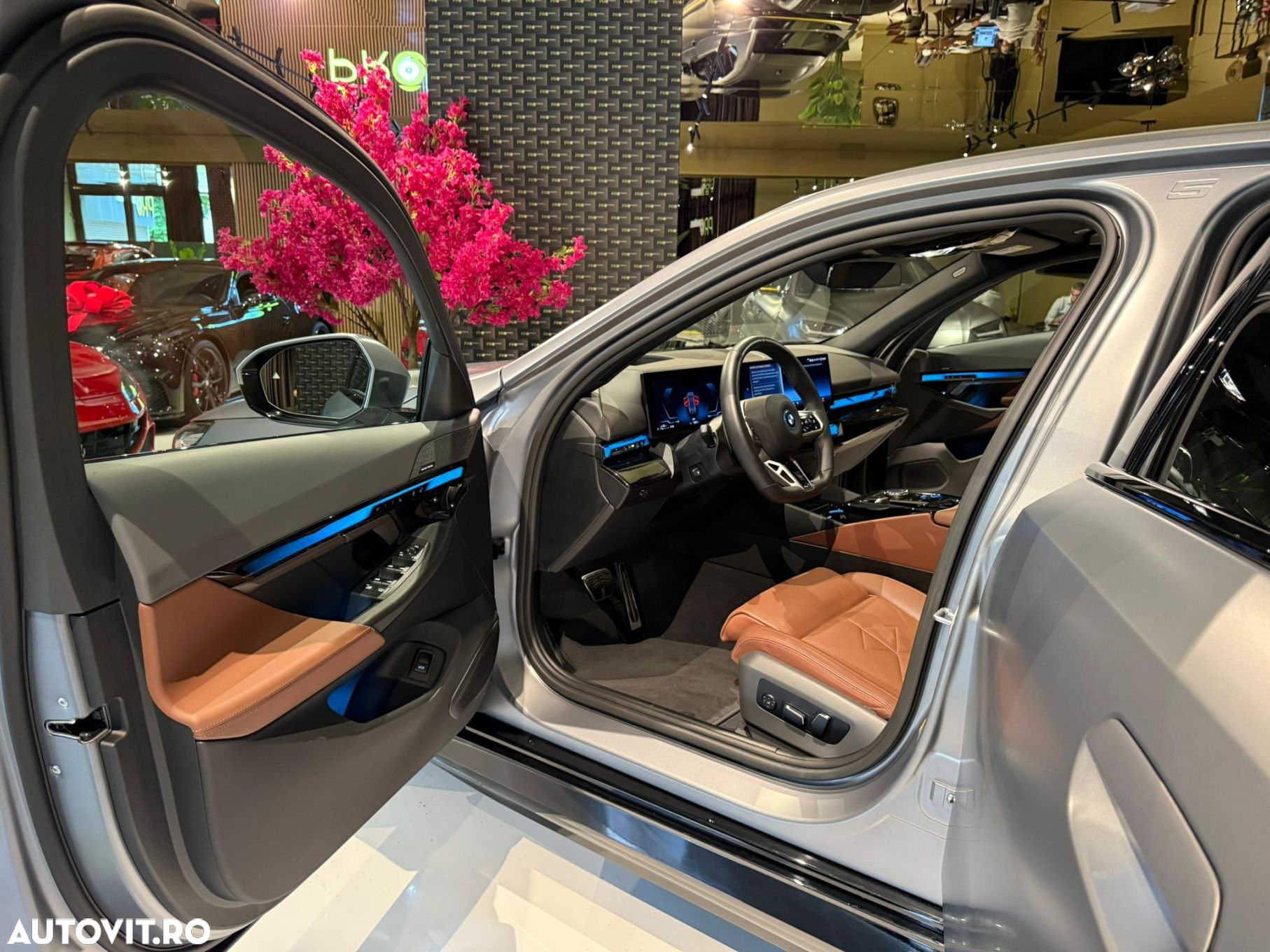 BMW Seria 5 550e xDrive AT PHEV - 37