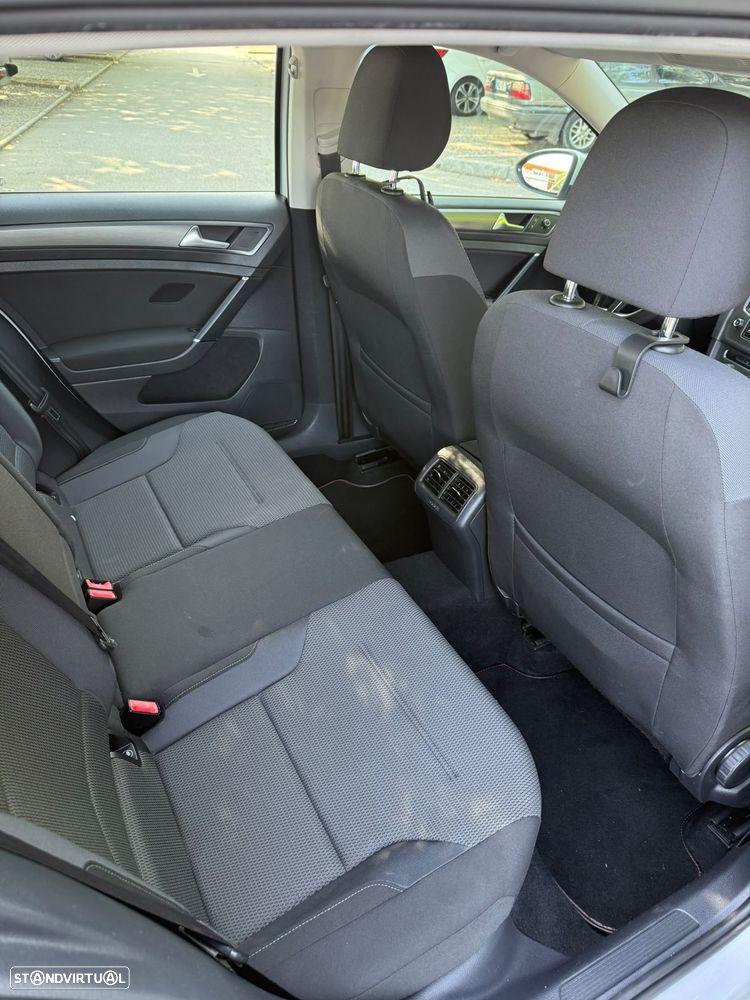 VW Golf 1.6 TDi DPF BlueMotion Comfortline - 6
