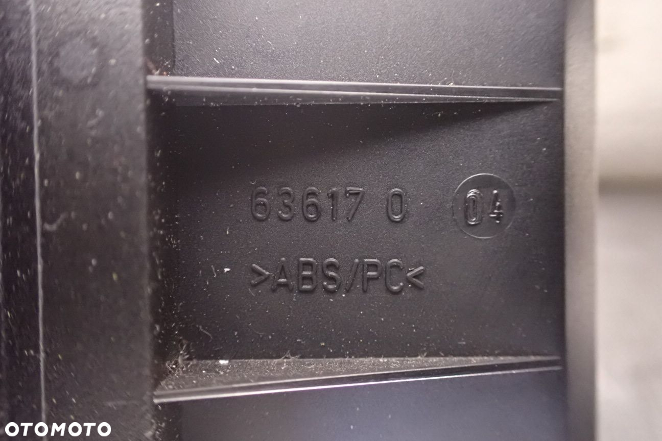 PRZEŁĄCZNIKSTEROWANIA FOTELA PRAWY PRZÓD VOLKSWAGEN TOUAREG 5.0 7L6959766B - 3