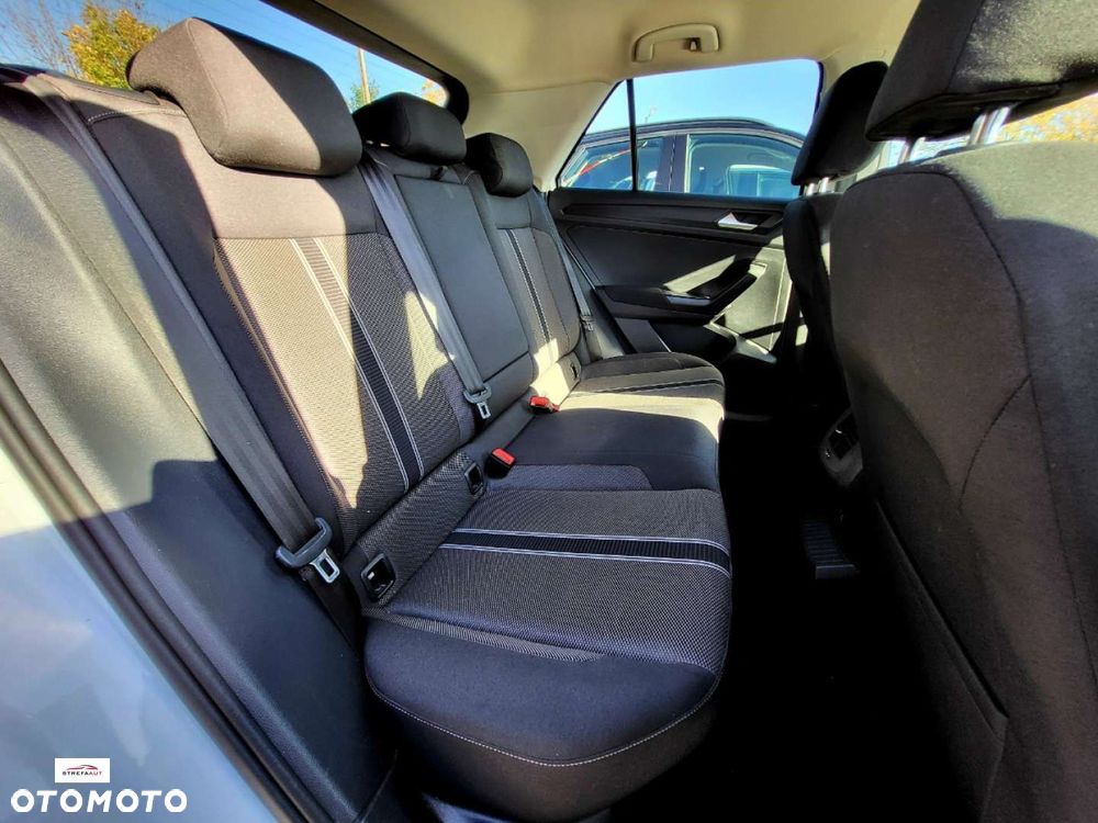 Volkswagen T-Cross - 7