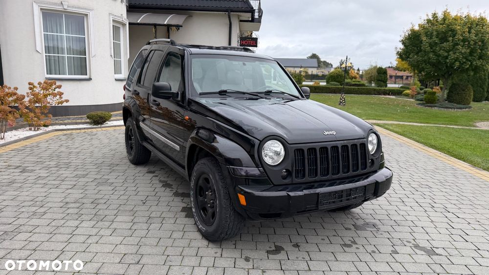 Jeep Cherokee - 5