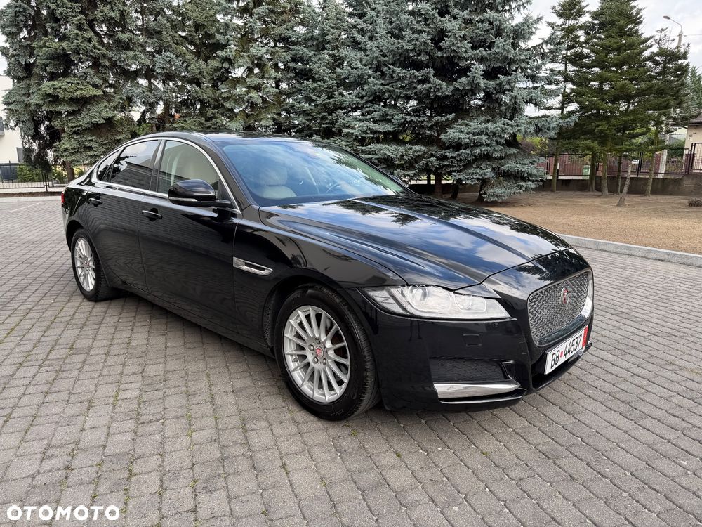Jaguar XF E-Performance Portfolio - 8