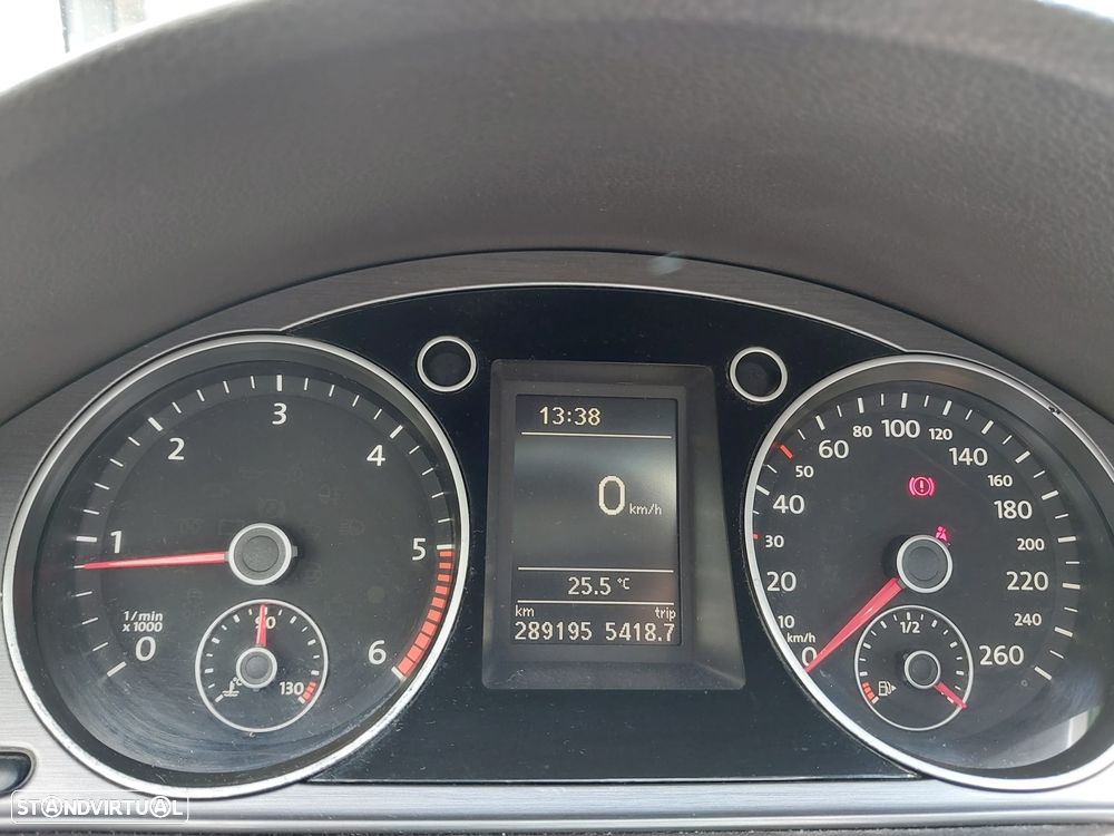 VW Passat Variant 2.0 TDI 4M Highline - 6