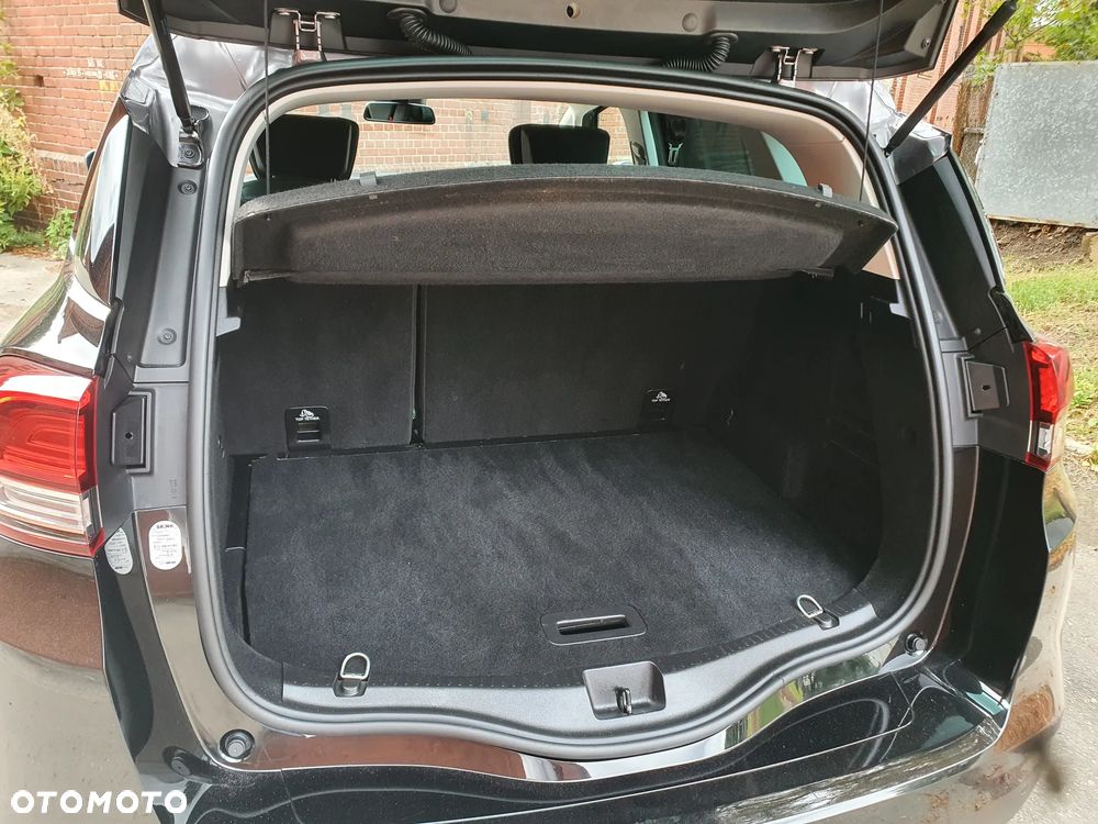 Renault Scenic ENERGY TCe 140 BOSE EDITION - 25