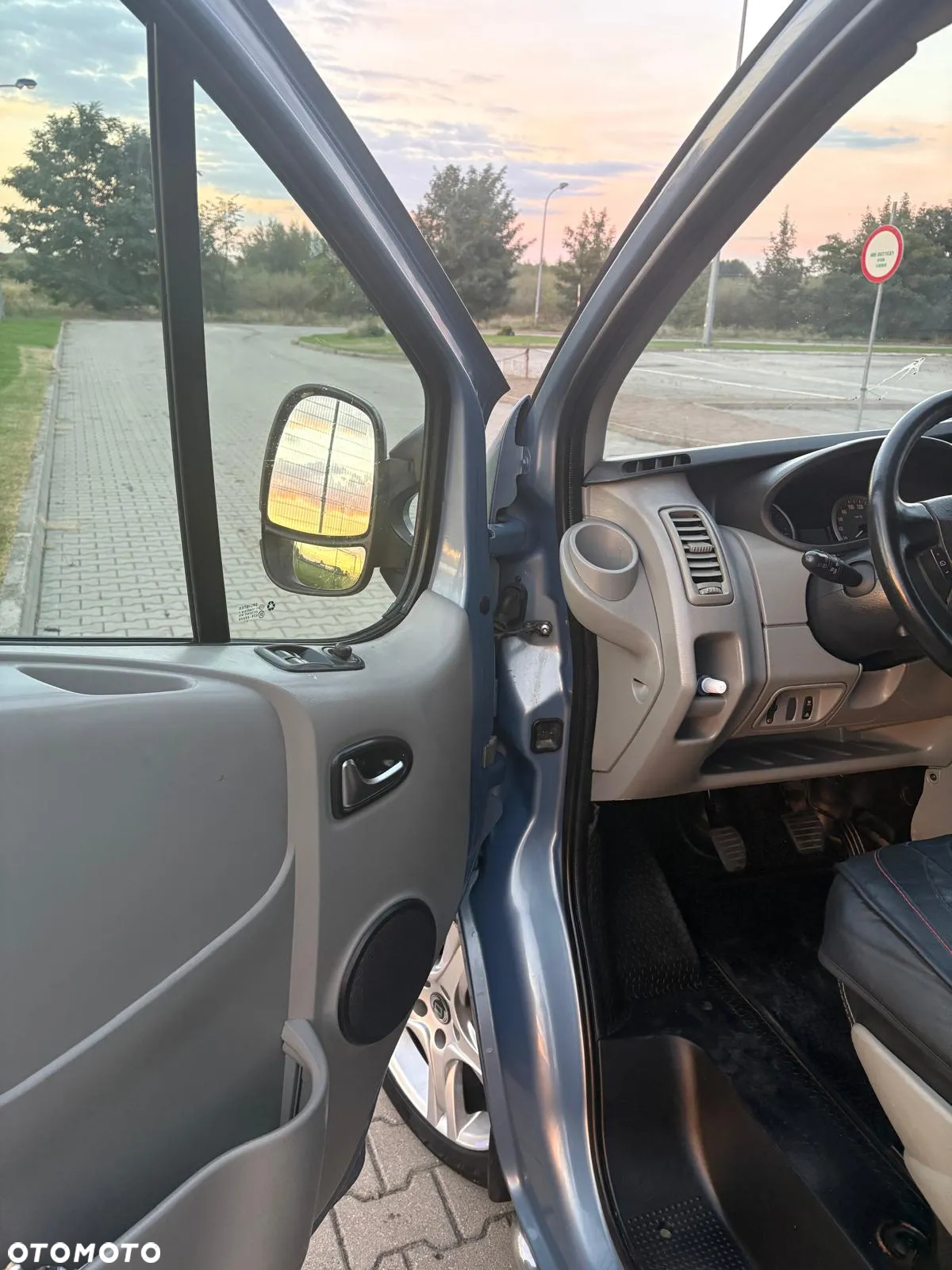 Opel Vivaro - 32