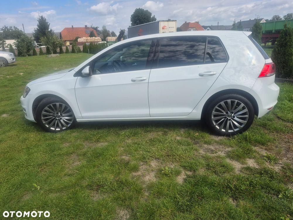 Volkswagen Golf - 8