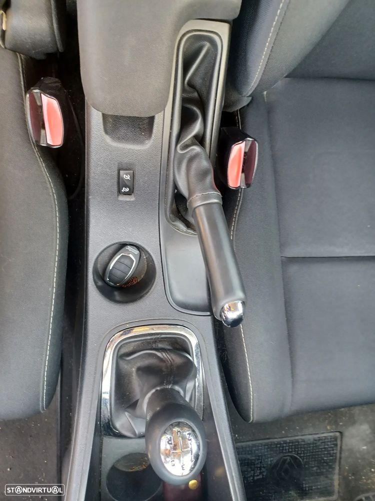 Renault Mégane Sport Tourer - 16