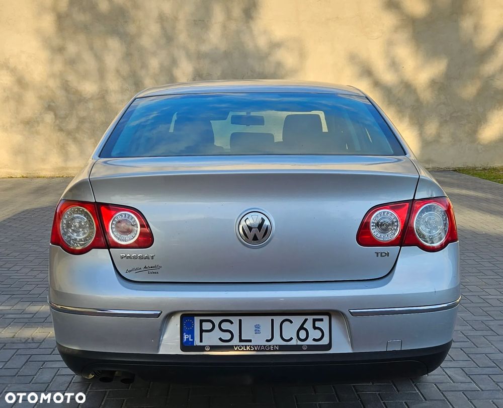 Volkswagen Passat 1.9 TDI Comfortline Family - 7