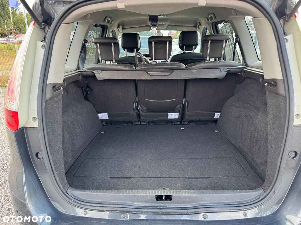 Renault Grand Scenic - 17
