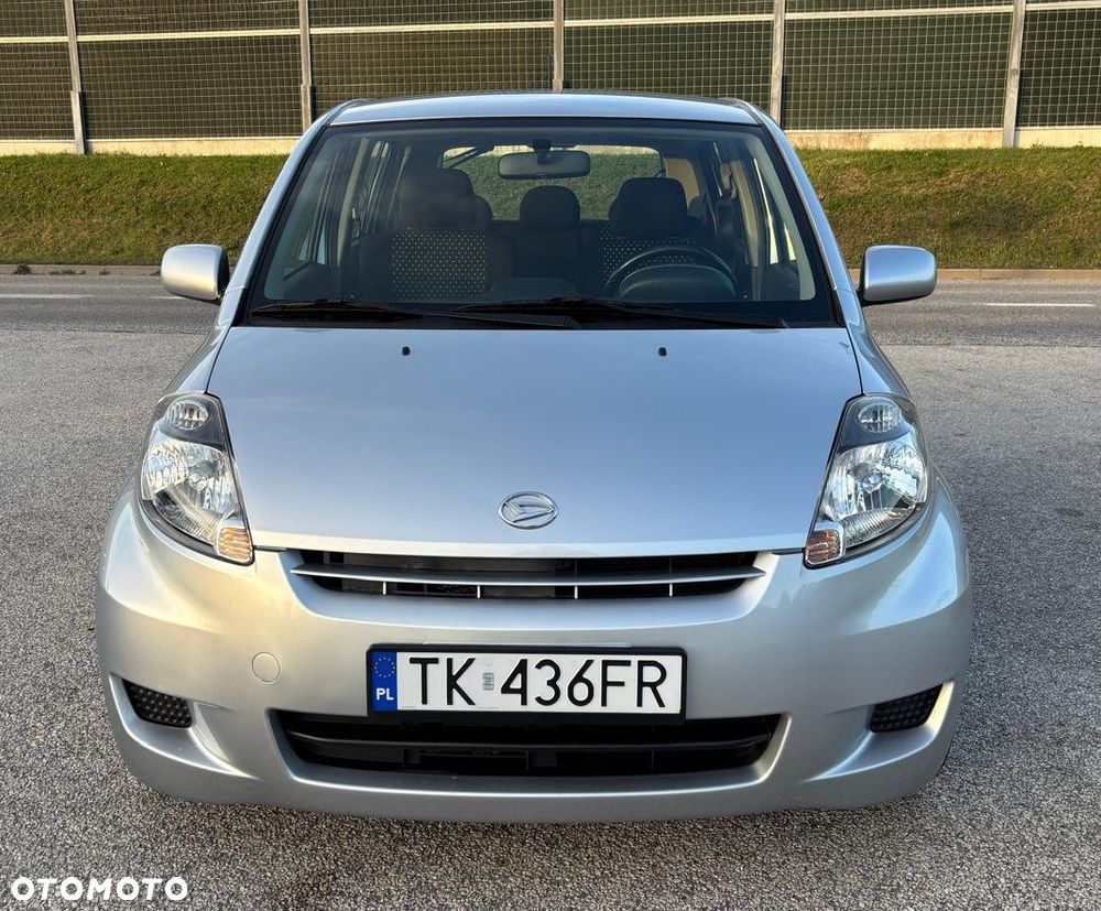 Daihatsu Sirion 1.3 - 4