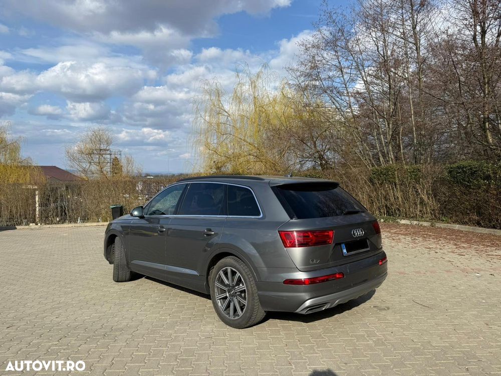 Audi Q7 - 7