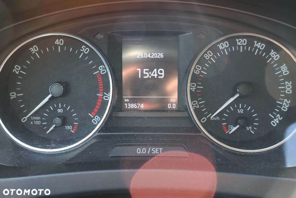 Skoda RAPID 1.2 TSI Style - 9