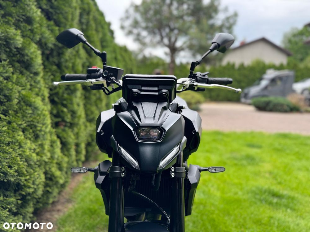 Yamaha MT - 5