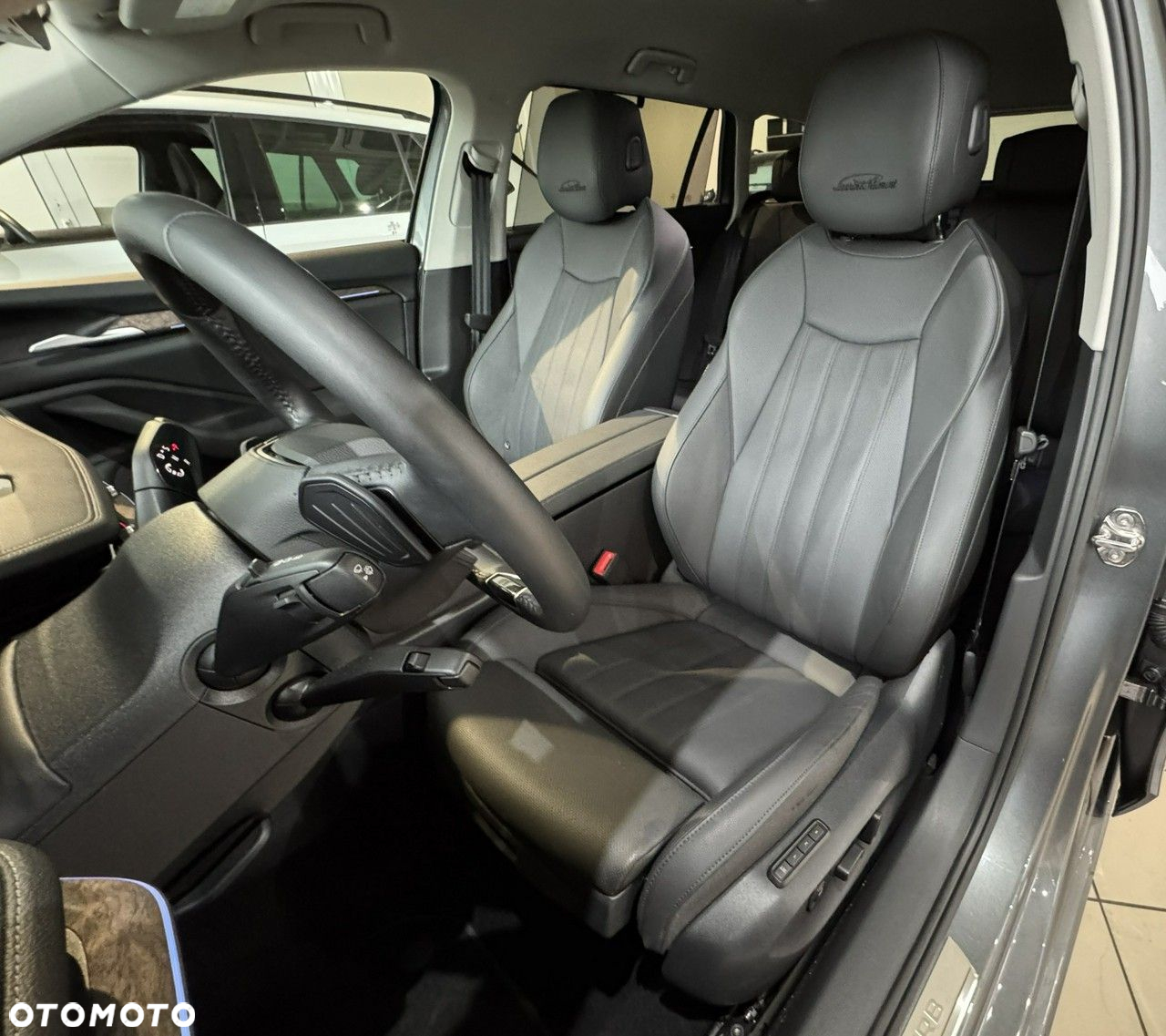 Skoda Superb 2.0 TDI SCR 4x4 L&K DSG - 11