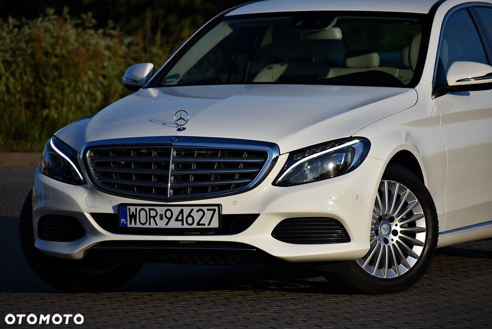 Mercedes-Benz Klasa C 180 9G-TRONIC Exclusive - 12