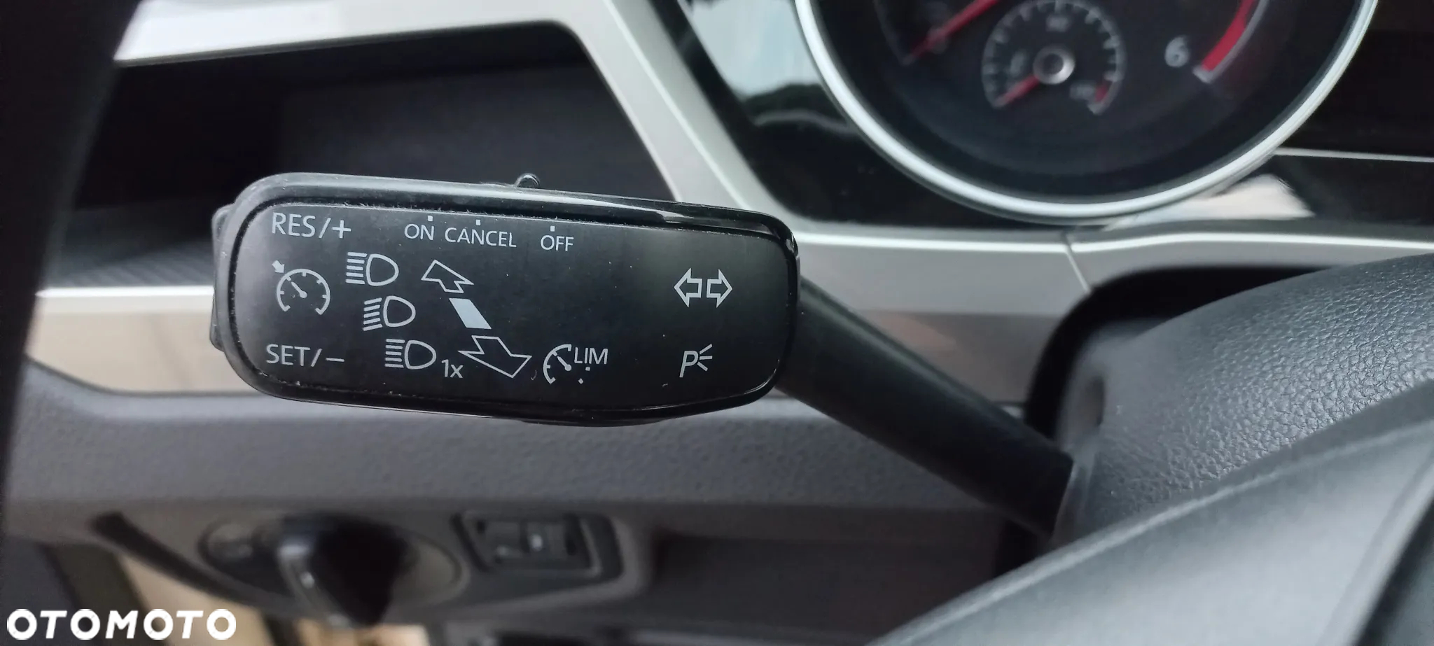 Volkswagen Touran - 15