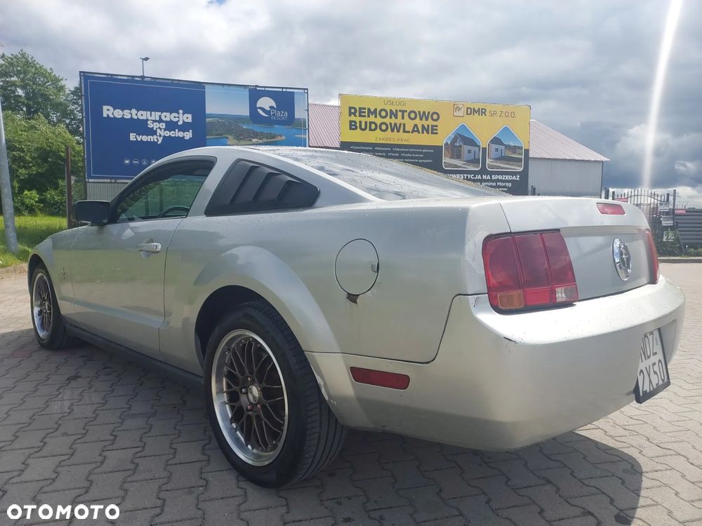 Ford Mustang 4.0 V6 - 5