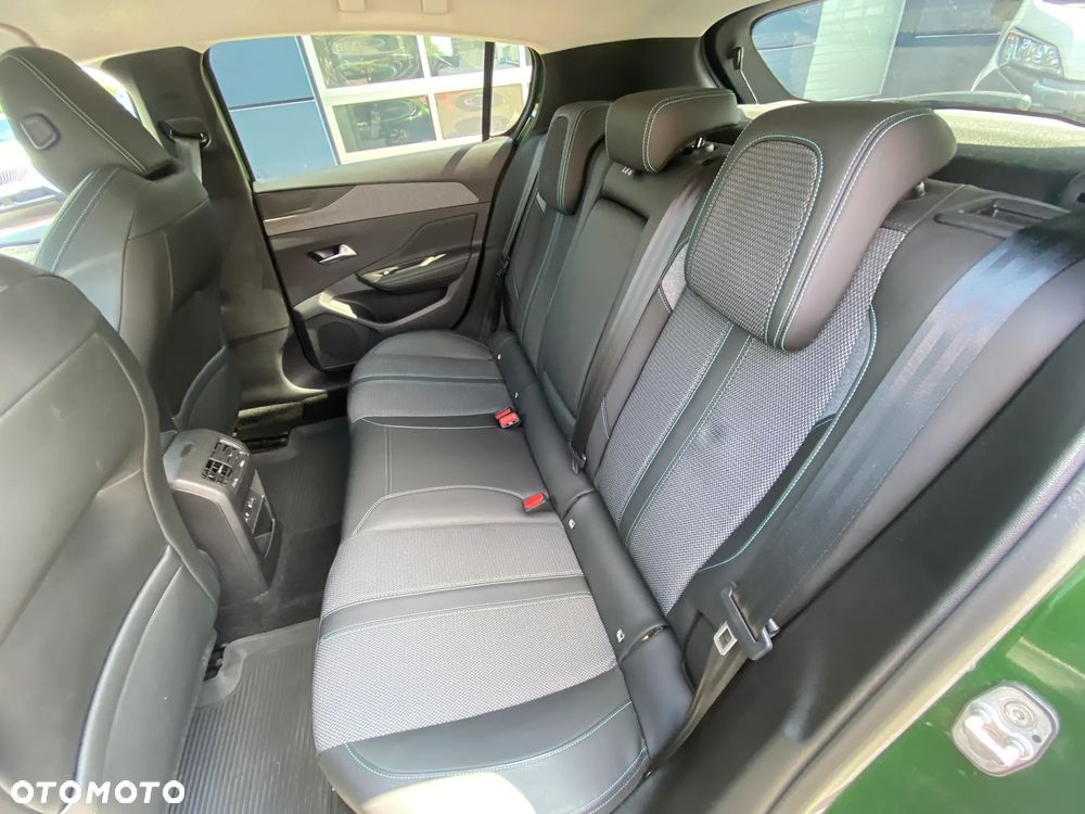 Peugeot 308 1.2 PureTech Allure Pack S&S EAT8 - 17