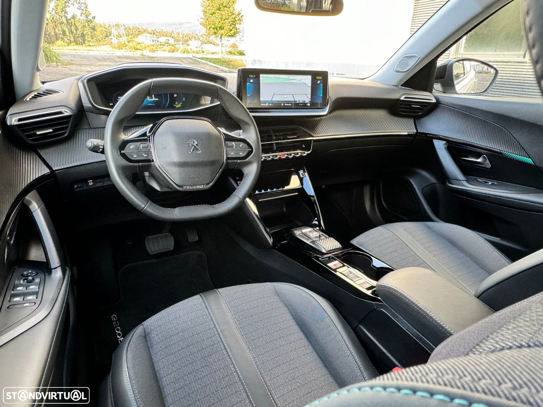 Peugeot e-2008 50 kWh Allure - 10