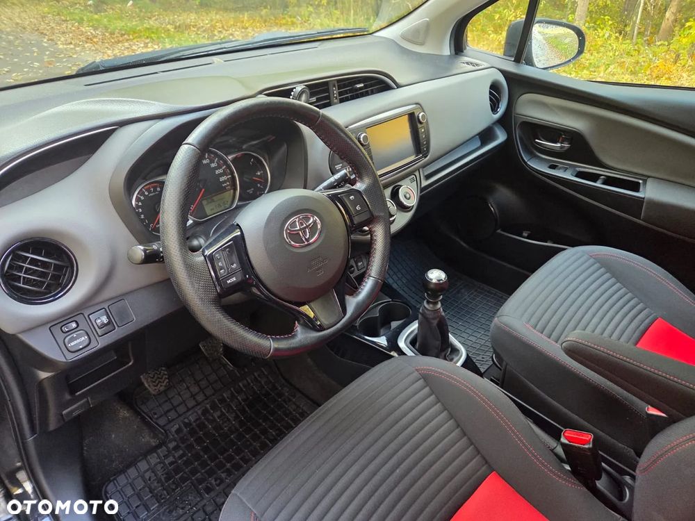 Toyota Yaris 1.33 Prestige - 10