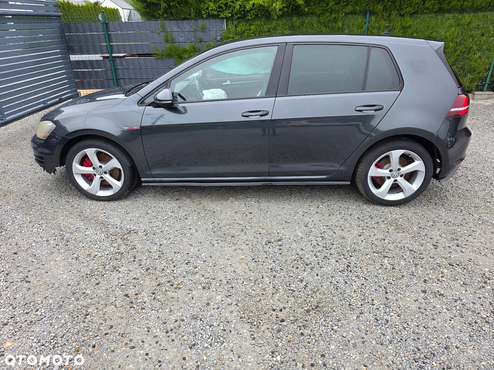 Volkswagen Golf GTI BlueMotion Technology - 5