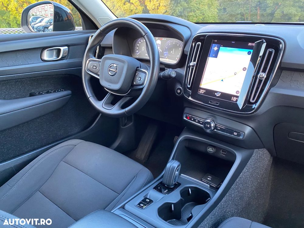 Volvo XC 40 T2 Plus Dark - 12