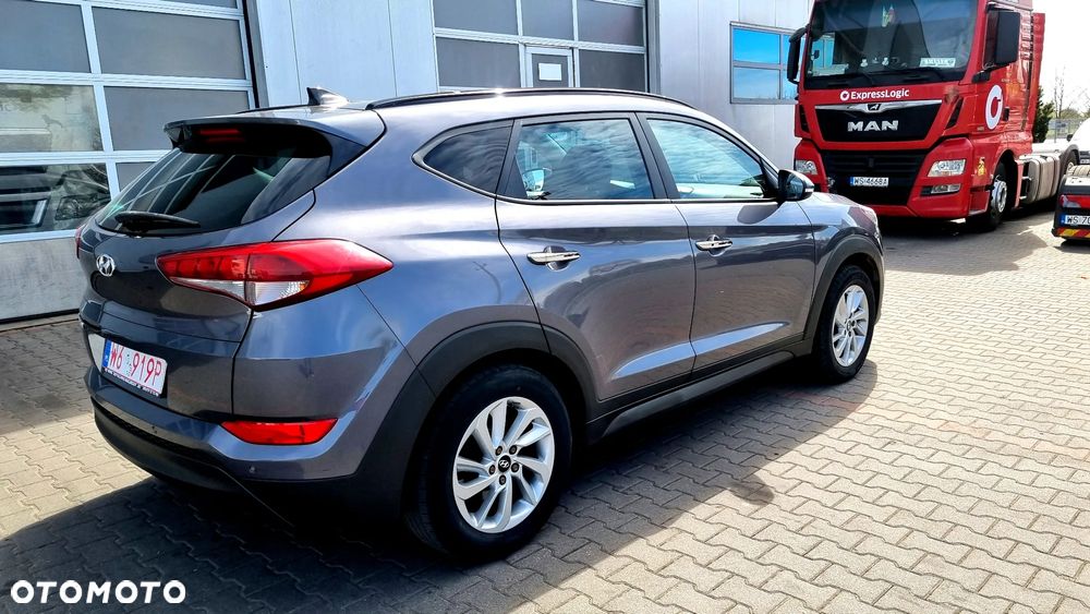 Hyundai Tucson blue 1.7 CRDi 2WD Intro Edition - 4