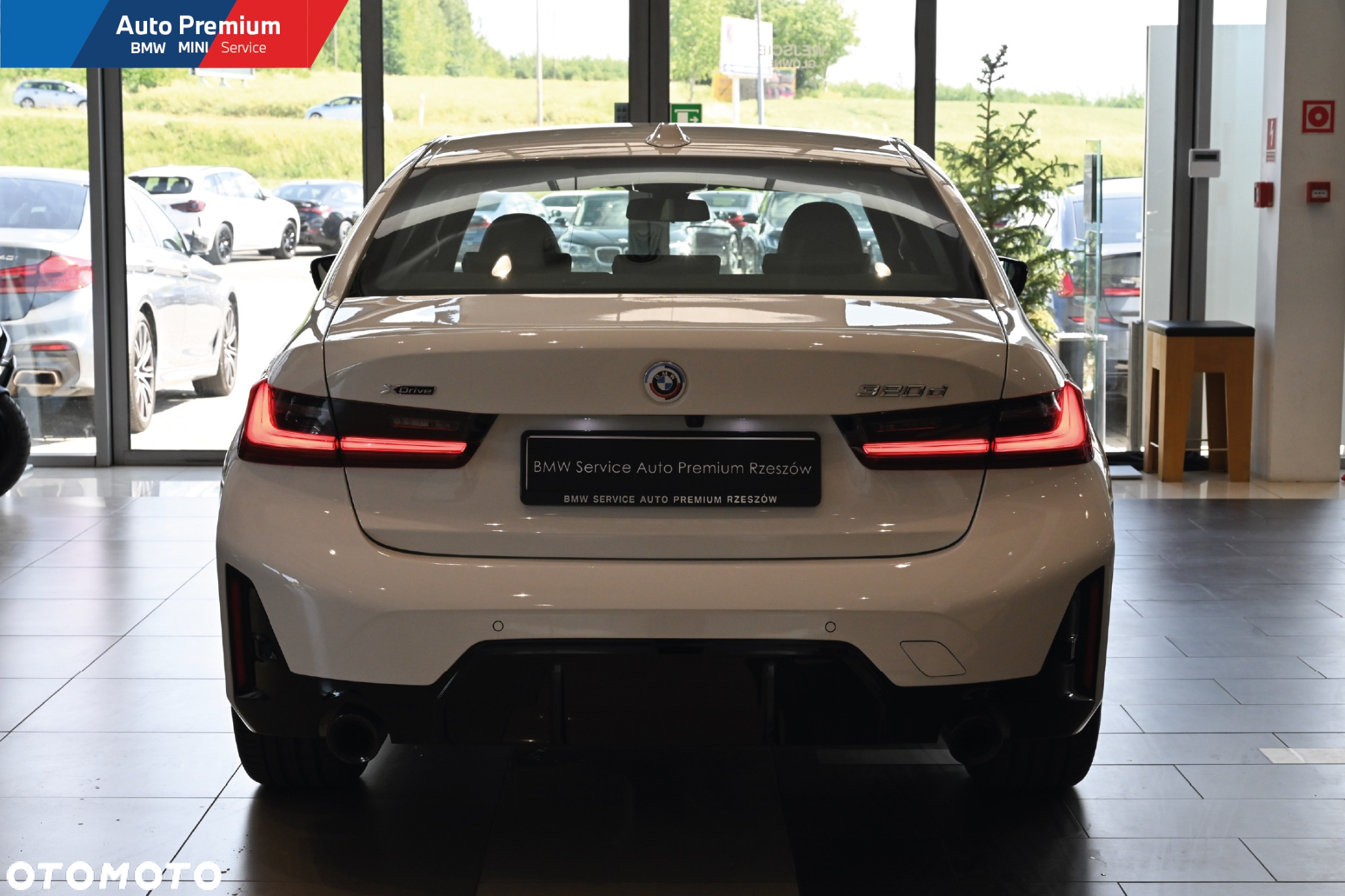 BMW Seria 3 320d xDrive M Sport - 16
