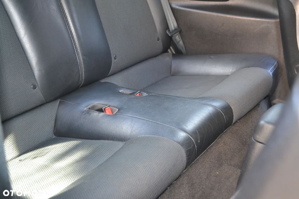 Hyundai Coupe 2.0 GLS - 10