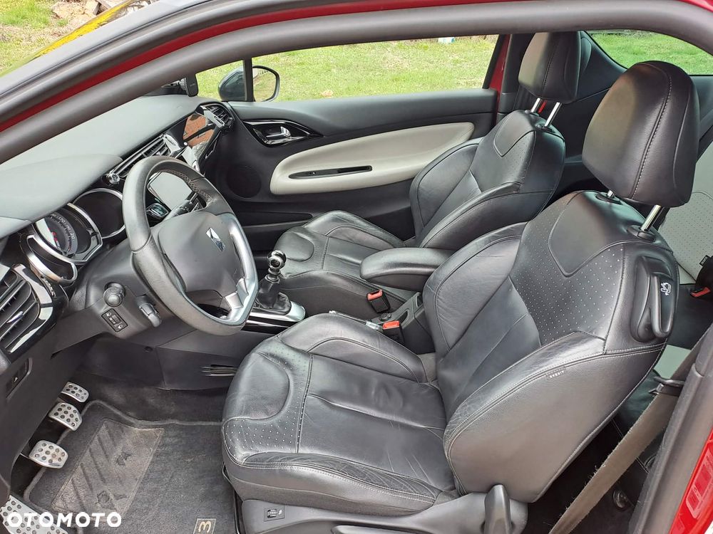 Citroën DS3 e-HDi 110 FAP SportChic - 12