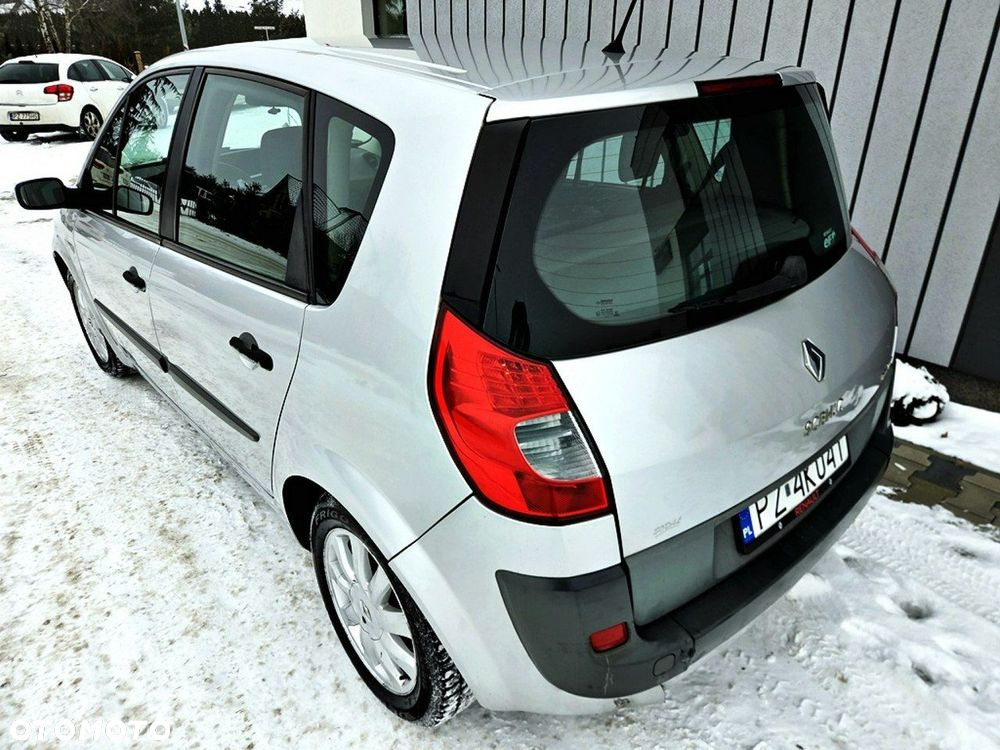 Renault Scenic - 16