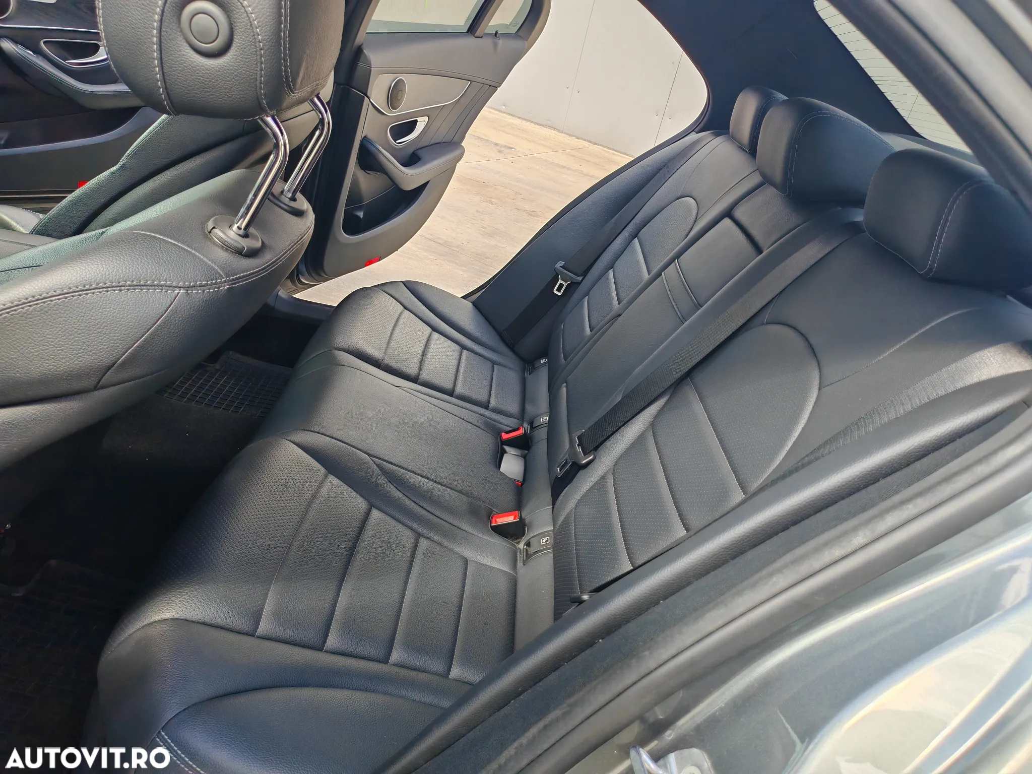 Mercedes-Benz C 220 d 4MATIC Aut. - 12
