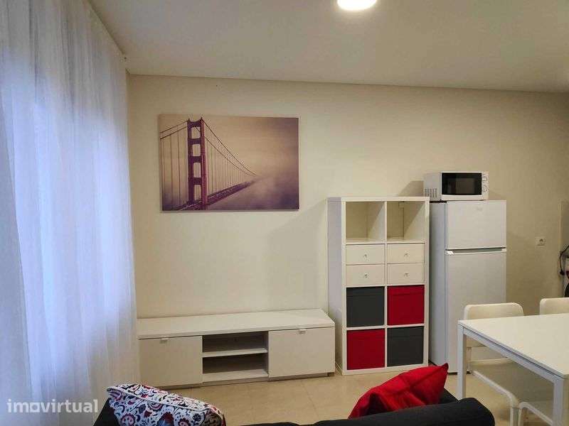 Apartamento T1 - Olhalvas Leiria - Junto ao Hospital - Grande imagem: 2/8