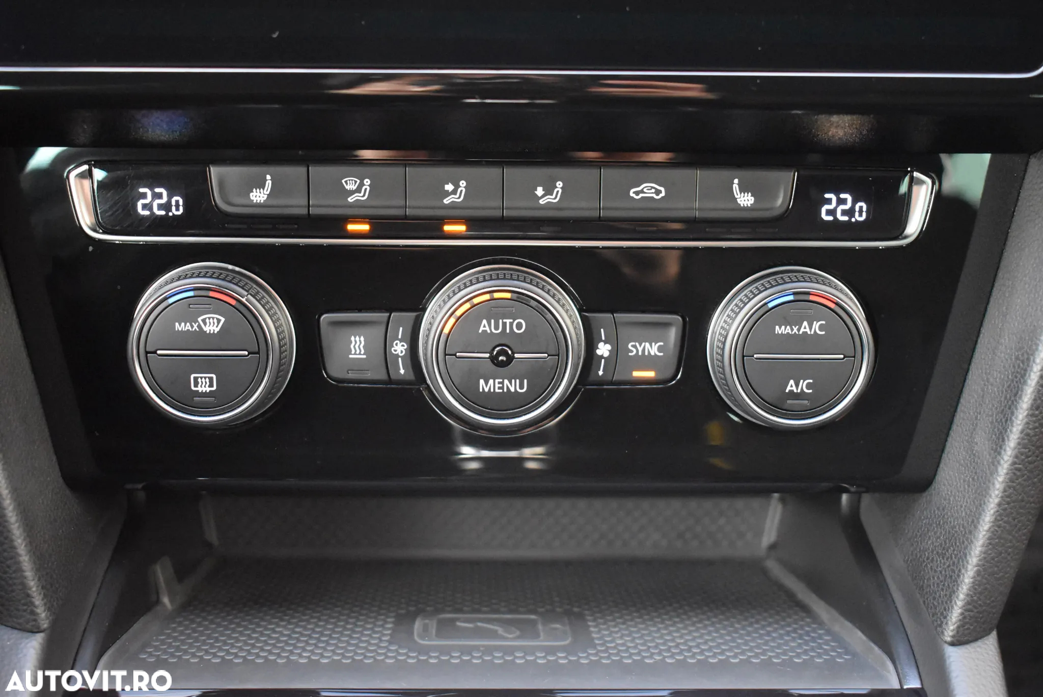 Volkswagen Passat - 23