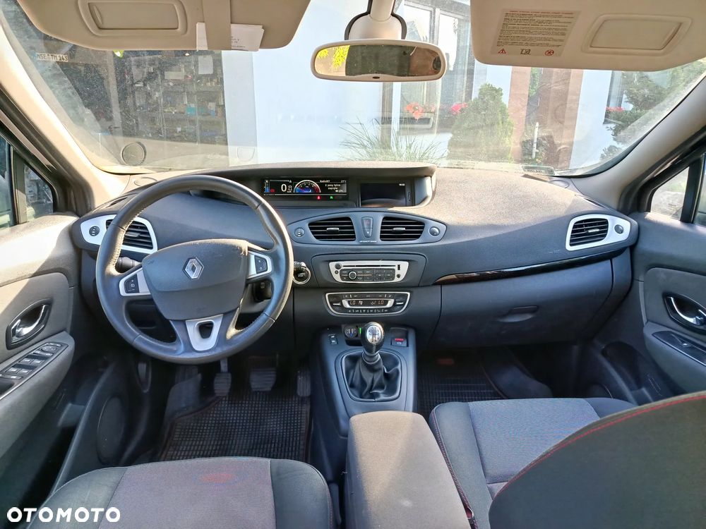 Renault Scenic 1.6 16V TomTom Edition - 1