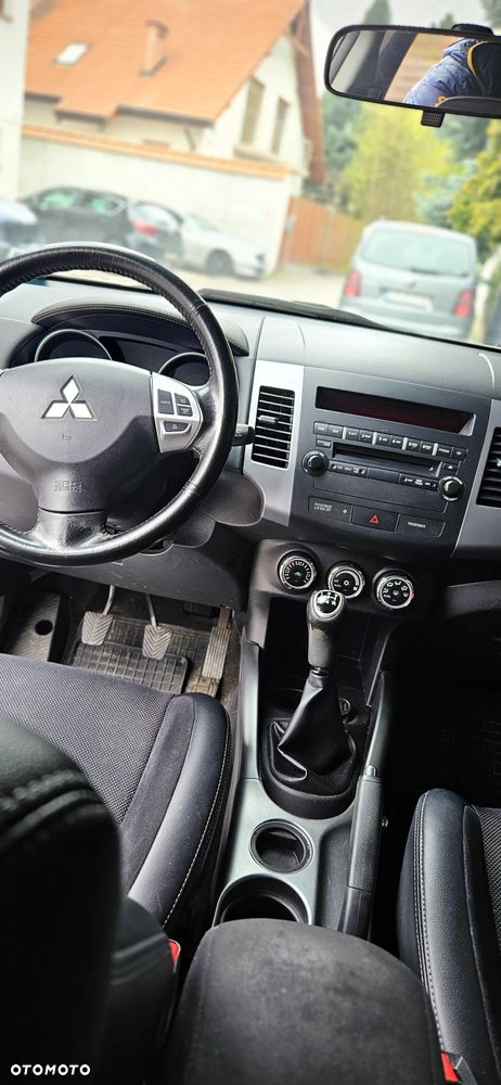 Mitsubishi Outlander 2.0 Invite 2WD EU5 - 13