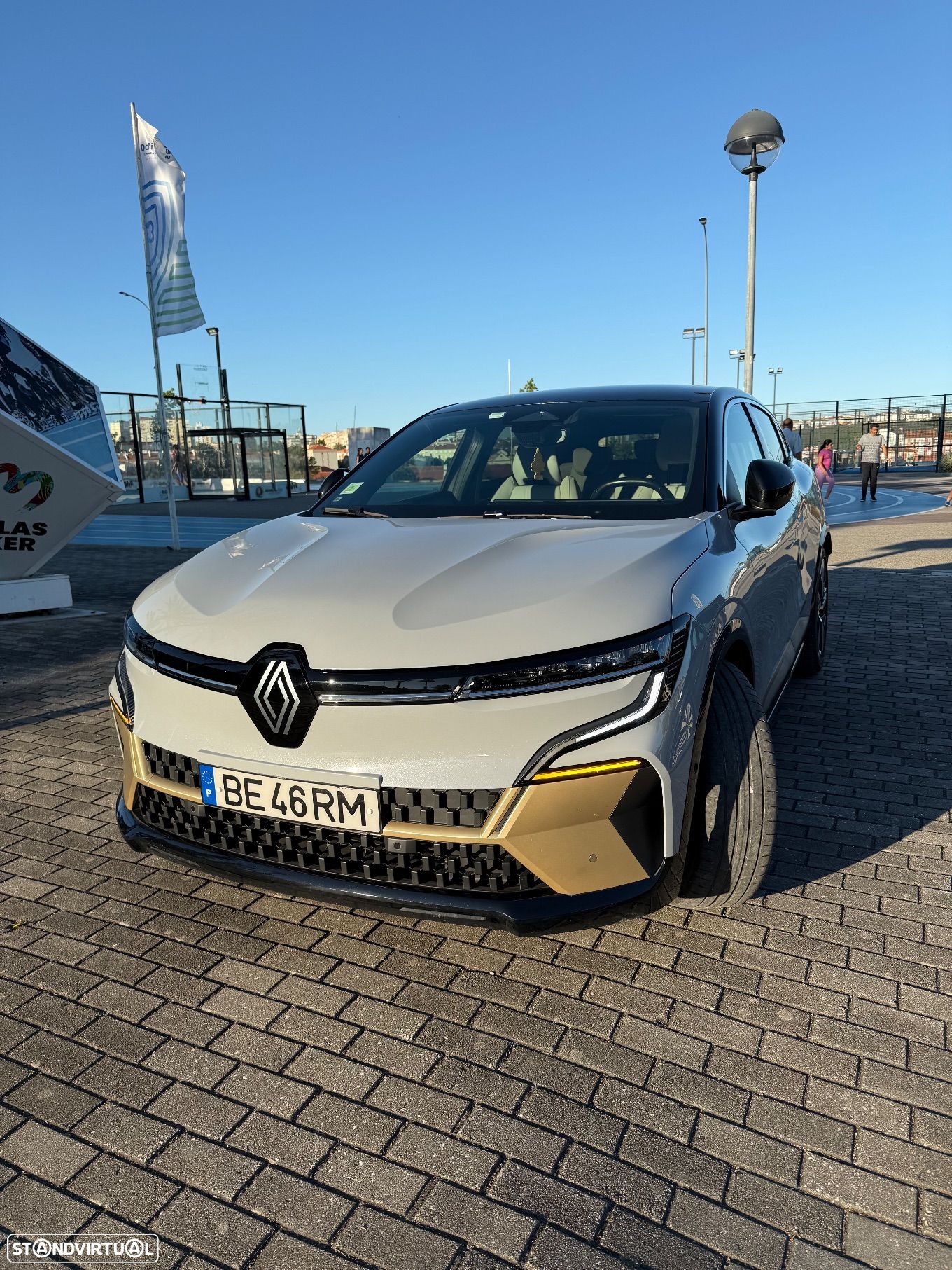Renault Mégane E-Tech EV60 Iconic - 1