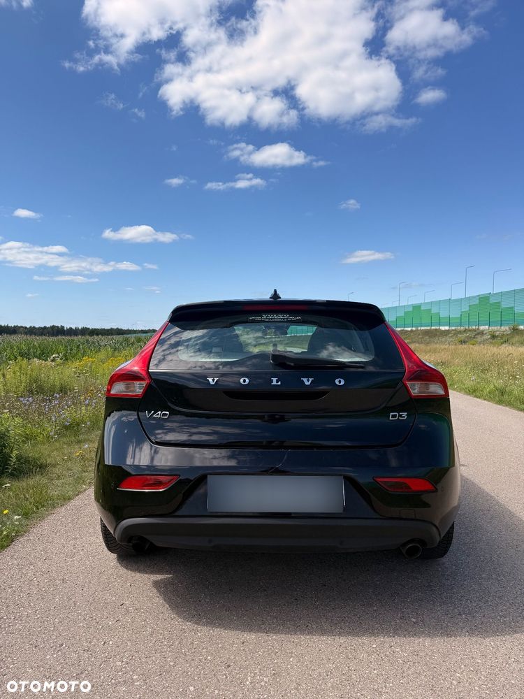 Volvo V40 D3 Momentum - 3